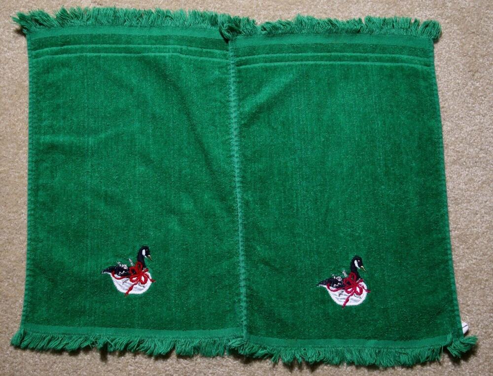 Hand Towel Lot (2) Christmas Green Goose Fringe R.A. Briggs Vintage